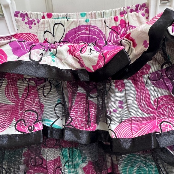 Ruffle Butts 3T Girls Black and Pink Floral Layered Ruffled Skirt - Picture 3 of 5